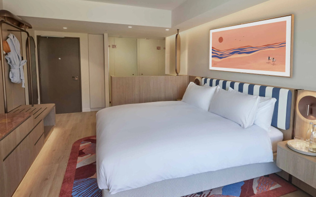 Avani Mooloolaba Beach Hotel – Guest Rooms – Mooloolaba