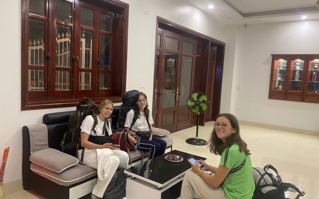 Hanoi Airport Suites Hostel & Travel