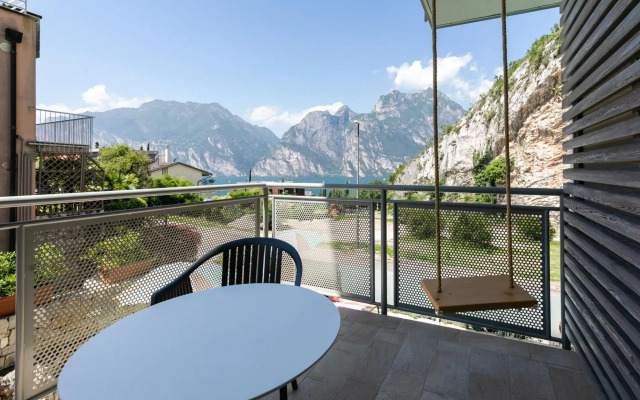 Hi Hotels Torbole Pool & Spa