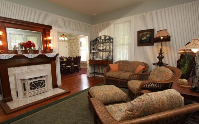 Case Ranch Inn