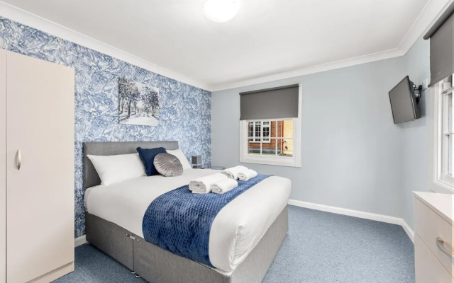 Town House Rooms