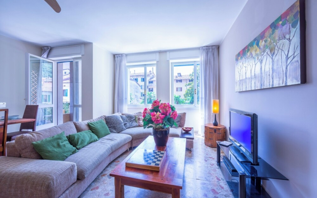 Riva Dante Apartment