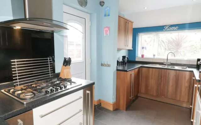 53 Burniston Road