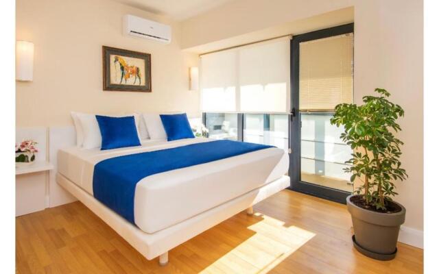 Orbi City Luxury Suite