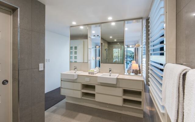Northcape 1 Ocean Front 4 Bedroom - Pool