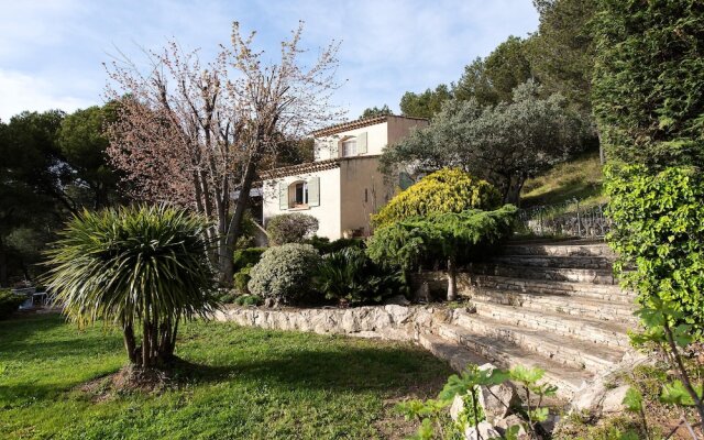 Villa With 3 Bedrooms in Septèmes-les-vallons, With Private Pool, Encl