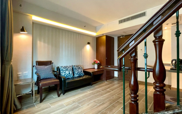 Lander Grand Hotel
