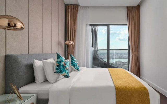 The Peninsula Phnom Penh