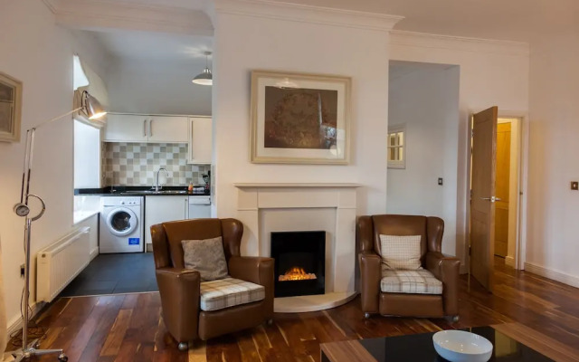 Apartment 3 The Grove