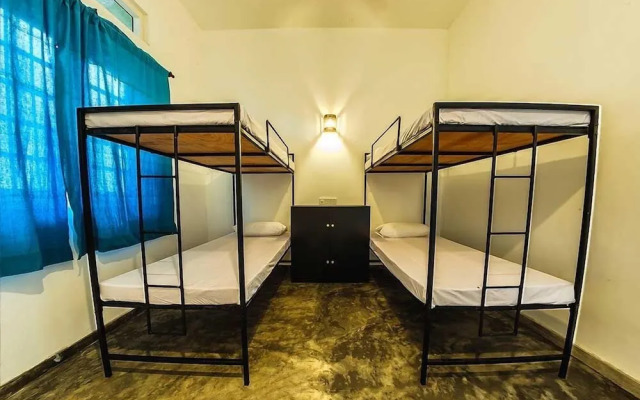 Colombo Beach Hostel