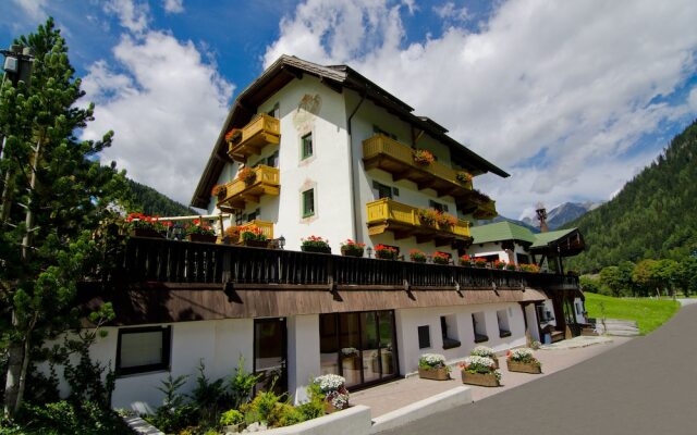 Hotel Edelweiss