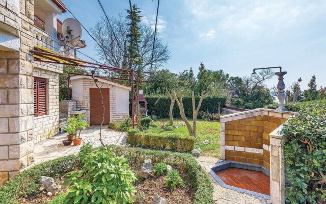 Beautiful Home in Jadranovo With Wifi and 2 Bedrooms