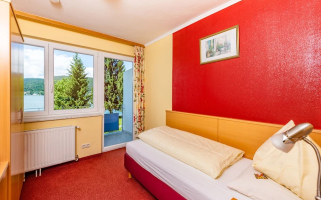 Strandhotel Schabus