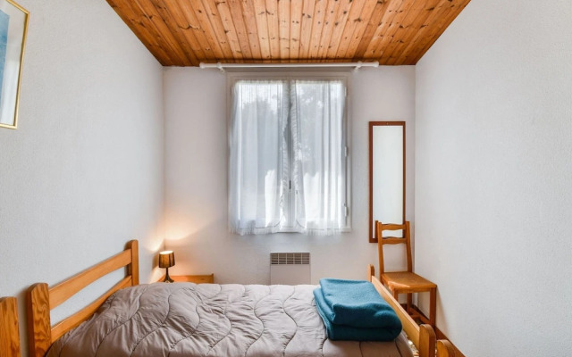 Gite in a Holiday Park With Pool