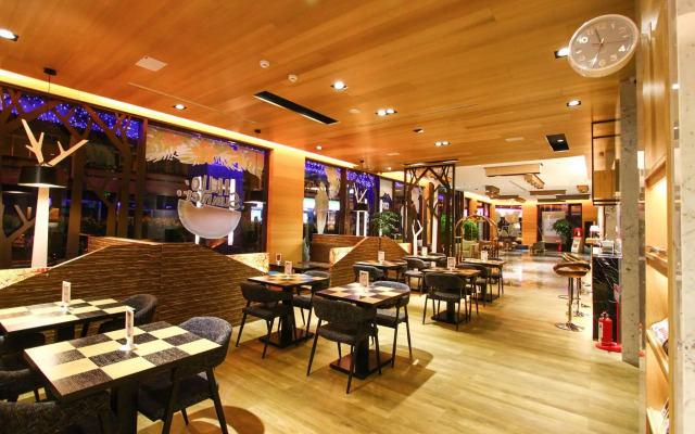 Gogo Hotel 38
