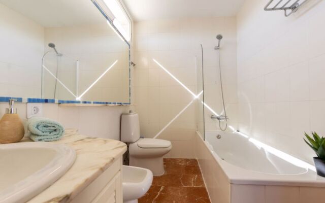 House Mar Roig L'Ampolla