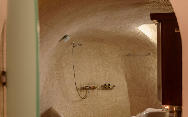 Santorini Suite Home