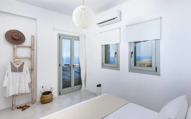 Villa Vinea Santorini 3 Bedroom Villa
