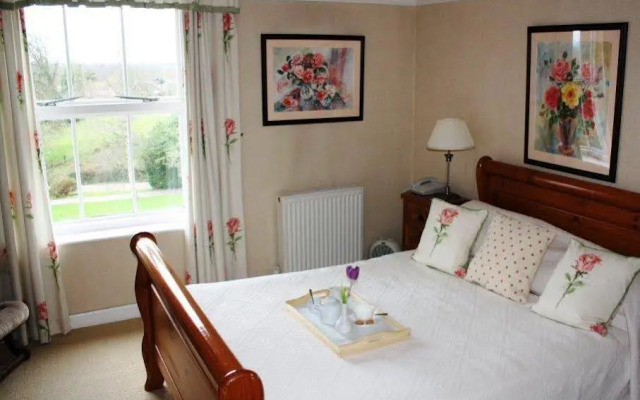 Woodlands Country House