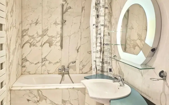 New 1 bedroom Flat in City Center
