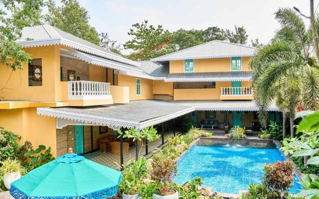 Mayfair Manor Alibag