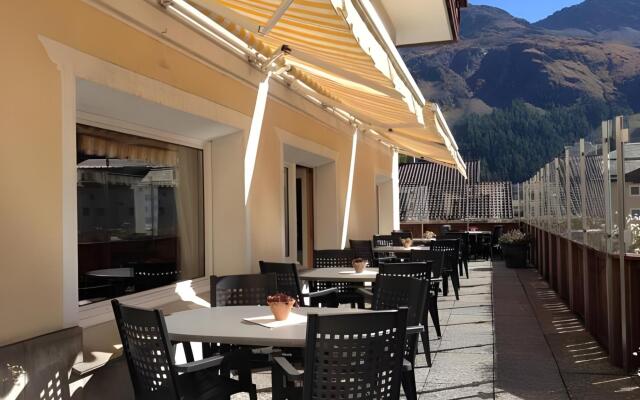 Conrad's Mountain Lodge