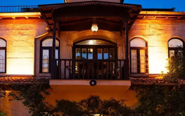 Tudyahan 1874 Hotel
