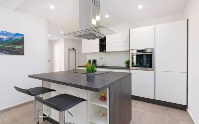 Charming 6-bed Villa in Vižinada