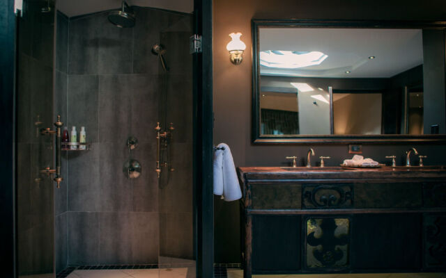 Jantra Residence by Chinocollection