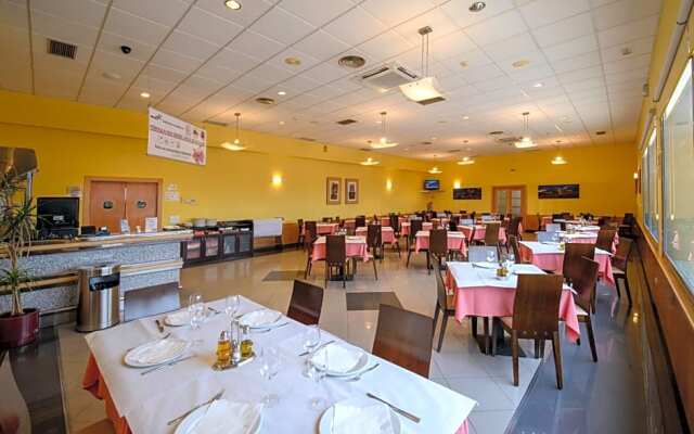 Hotel Castillo El Burgo