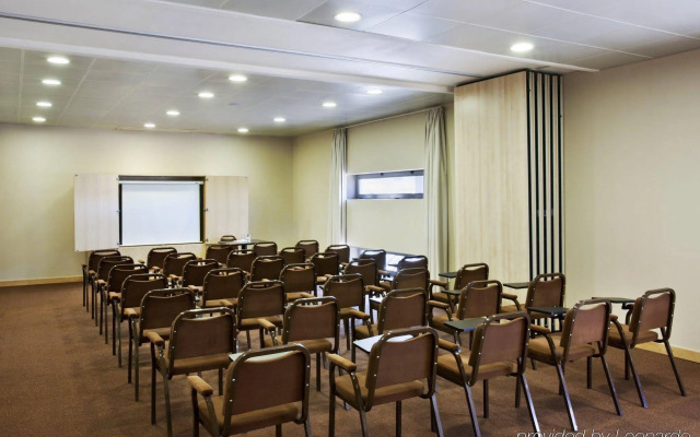 Holiday Inn Express Lisbon - Oeiras by IHG