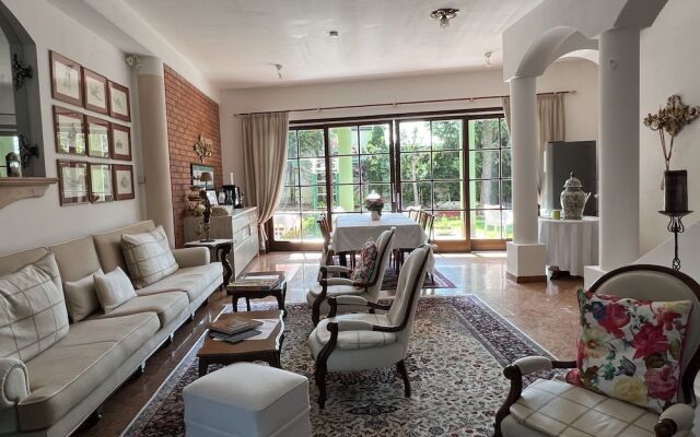 Dietrichsteinerhof Apartments & Rooms