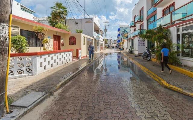 Casitas de Paloma 2nd Floor Studio by Skyrun