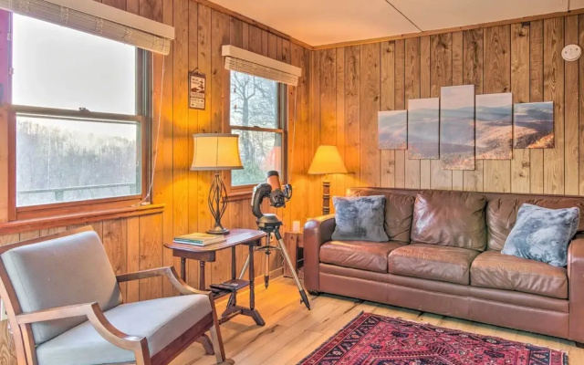 8 Acres + Hiking Trails: Little Switzerland Escape - фото 4