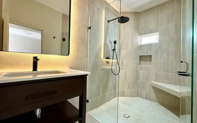 Gorgeous Villa Marina Vallarta, pool, Free Shuttle