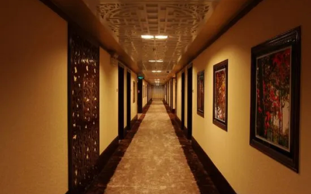 Debao International Hotel