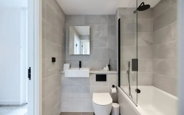 The Tottenham Scenery - Elegant 2bdr Flat With Balcony