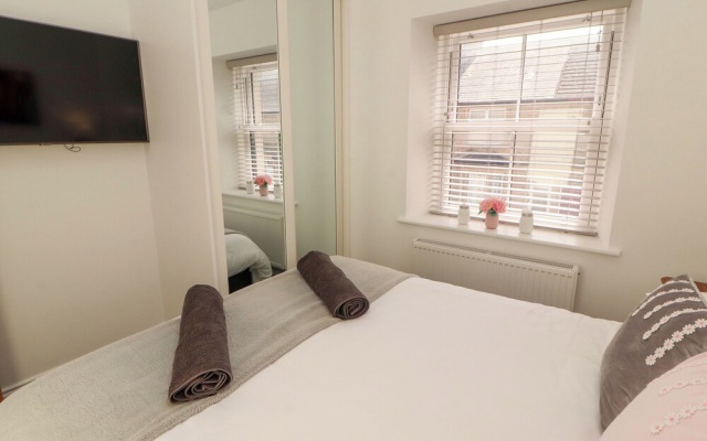 Lakes View Apartment 3