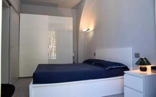 Central River Apartment