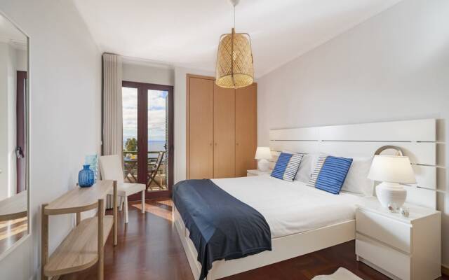 Bright Apartment With Pool, Garajau IV