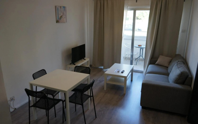 Polyxeni Hotel Apartments
