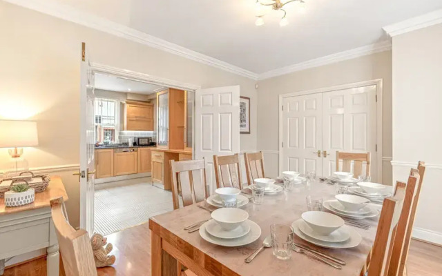 Olive Tale - From 225 Per Night