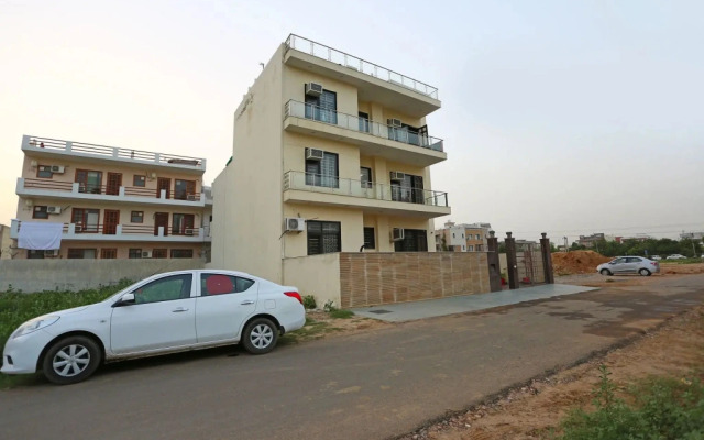 OYO 7572 near Medanta