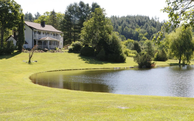The Inn at Sawmill Farm
