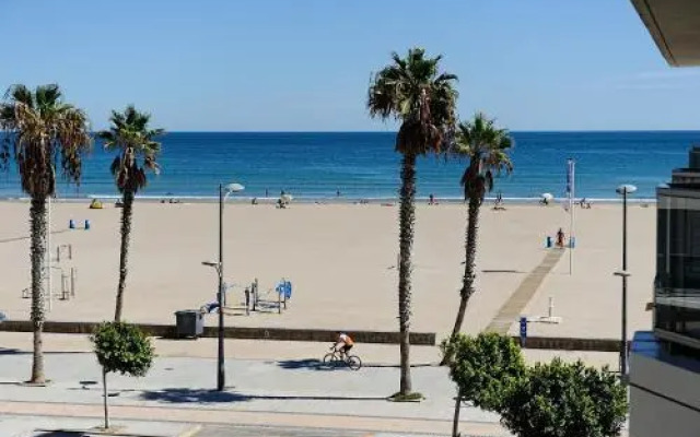 Valencia Beach Apartment Gardens