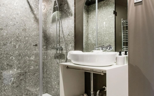 K52 luxury 4BDRM 4BTHRM apartment