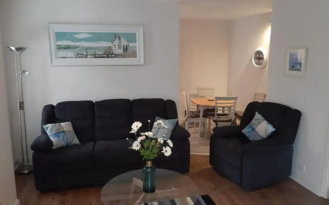 Amazing location 1 minute from golf club, Lahinch