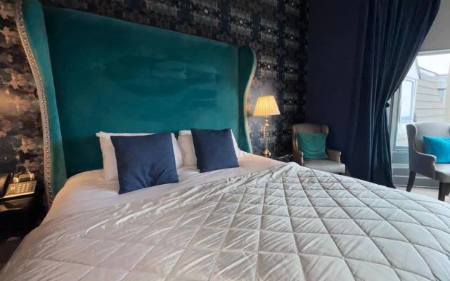 Richmond Park Hotel