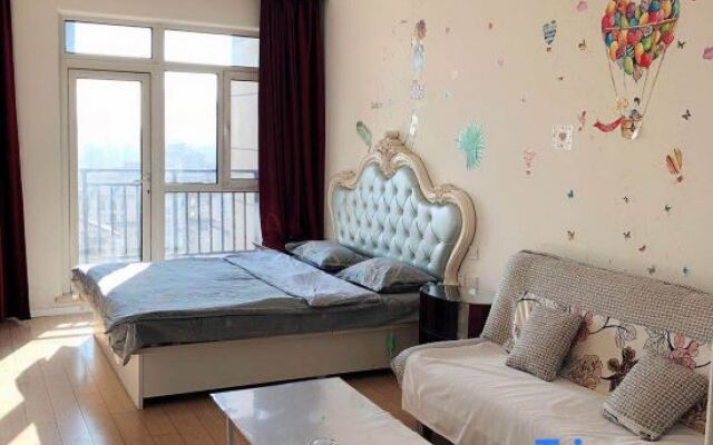 Yingkou Four Seasons Seascape Apartment