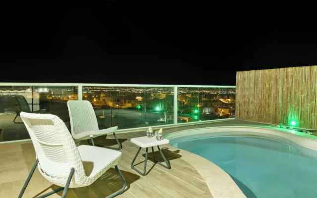 Sea View Beach Penthouse by Sea N' Rent